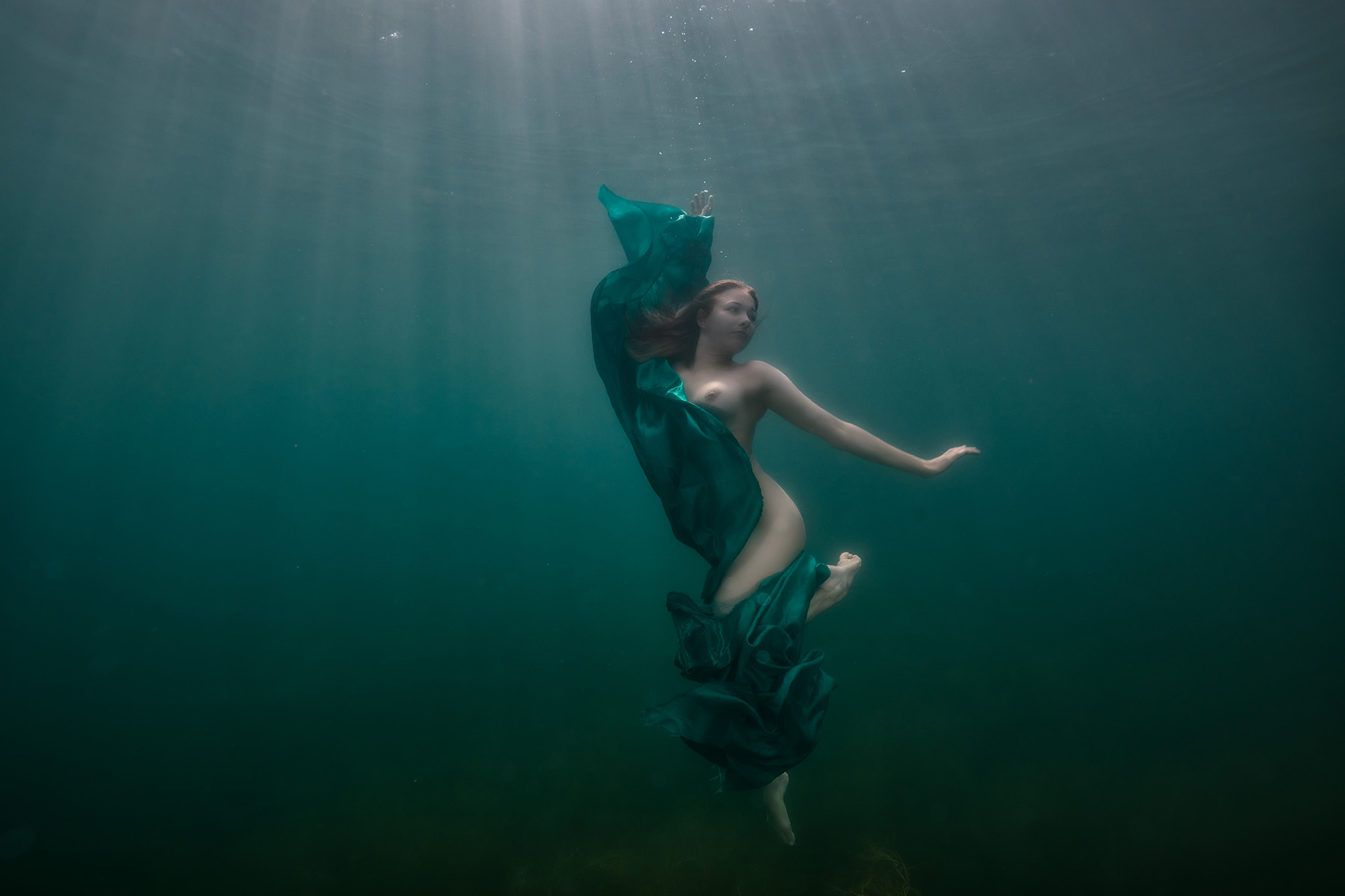 Underwater Nude